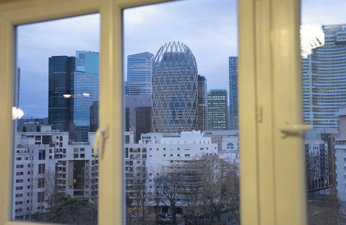 Cœur de Ville Apartment | Vue Paris & Accès Direct - Appart 10 pers
