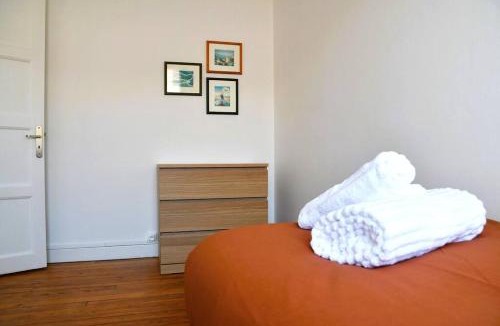 Tarbes Apartment | Vue Pyrénéenne Élégante avec 2 chambres