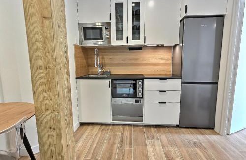 Gerde Apartment | Vue Rivière, Neuf T2, Paisible, Terrasse, RDC