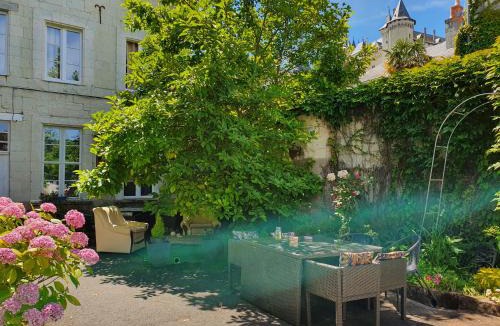 Saumur Apartment | Vue sur Chateau et Loire