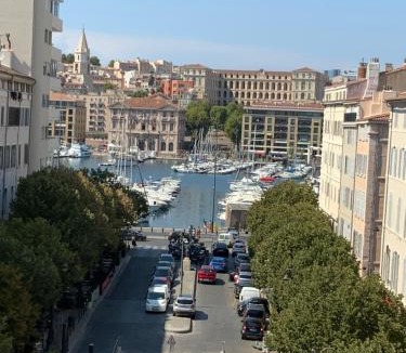Opera Apartment | Vue sur le port superbe appartement atypique, logement entier