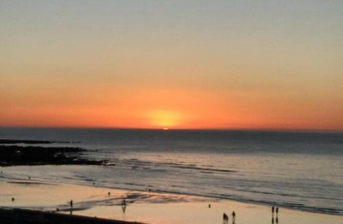 Veulettes-sur-Mer Apartment | vue sur Mer " VILLA DES MOUETTES " les pieds dans l eau