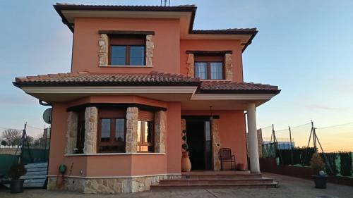 Campillo de Aranda House | VUT Casa Rural El Besito