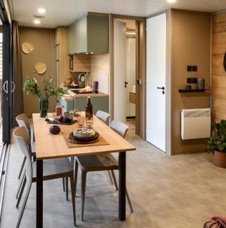 Chaudes-Aigues Resort | VVF Aubrac