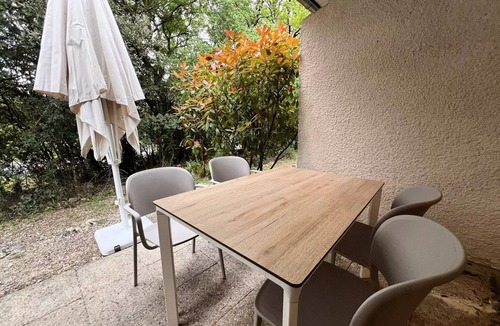 Mejannes-le-Clap Villa | VVF Méjannes Gard * - Cottage "Climatization" 2 rooms - Home baby cot impossible 4 people