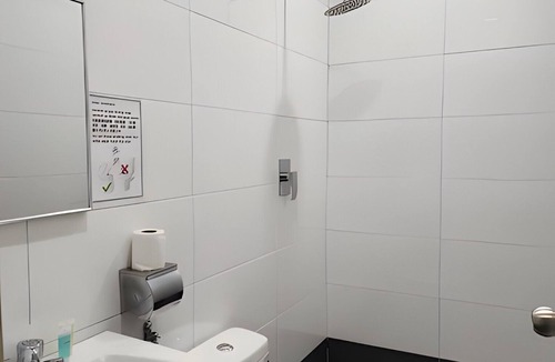 Kampung Hutan Melintang Hotel | VVIP Hotel Hutan Melintan