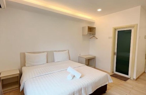 Kampung Hutan Melintang Hotel | Vvip Hotel