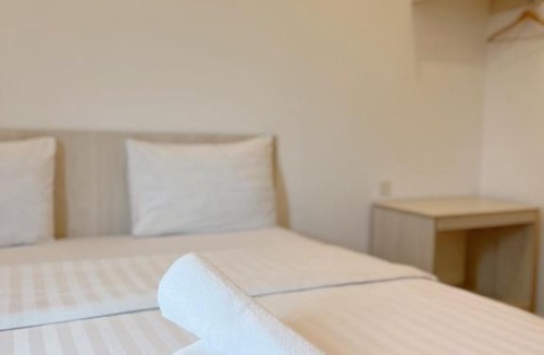 Kampung Hutan Melintang Hotel | Vvip Hotel