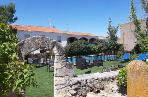 Villaescusa de Haro Cottage | VX CENTURY UNIVERSITY PALACE