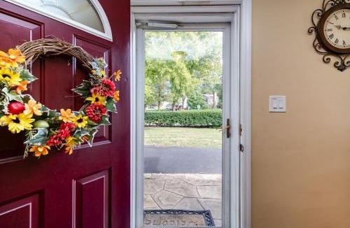 Kettering House | W Kettering 3BR Gourmet Kitchen & Large Yard