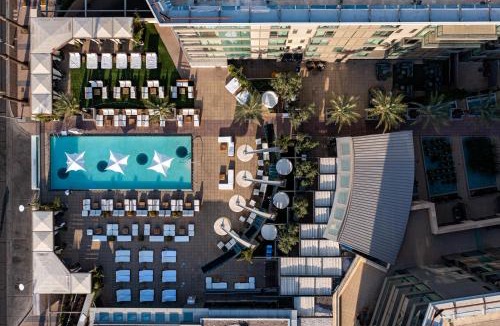 Entertainment District Hotel | W Scottsdale