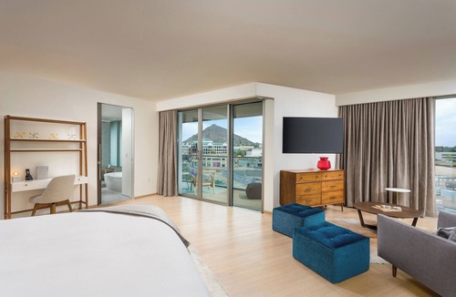 Entertainment District Hotel | W Scottsdale