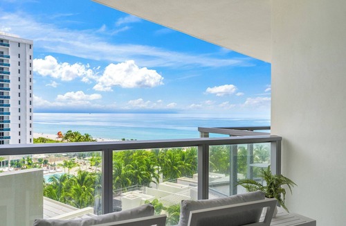 City Center Condo | W South Beach: Oceanview Condo with Pool & Direct Beach Access