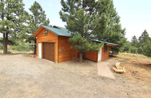 Monticello Cabin | W-W: Long View "Safari" Cabin Overlooking Canyon!