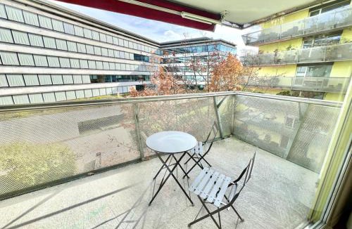 Gewerbeschule Apartment | WA - City Apartment Zürich 8 Pax