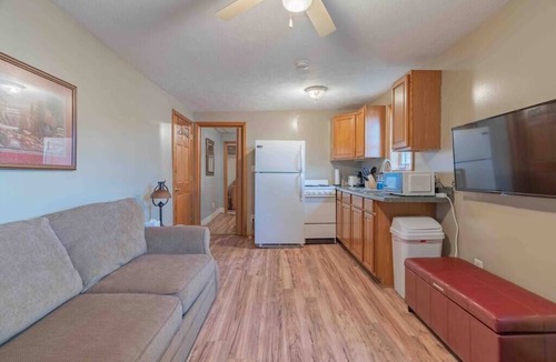 Wabash Apartment | Wabash Eagles Nest 175 Apt., 1st Floor