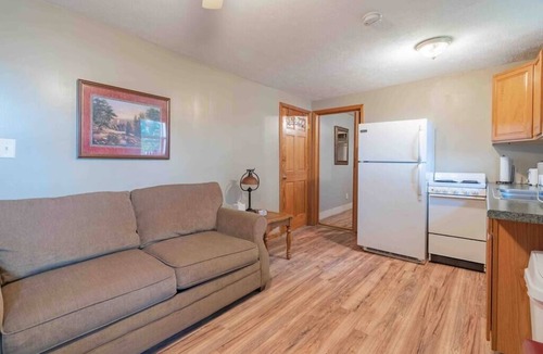 Wabash Apartment | Wabash Eagles Nest 175 Apt., 1st Floor