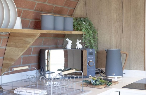 East Horrington House | Wabbit, The Little Burrow