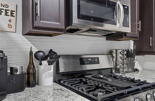 Waco Apartment | Waco Oasis | 5 min to downtown, Magnolia, & Baylor