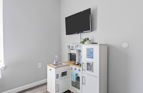 Waco Apartment | Waco Oasis | 5 min to downtown, Magnolia, & Baylor