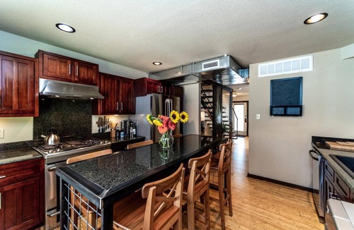 Waco Condo | Waco's Only Boutique Hotel - Minutes from Magnolia Market on Campus