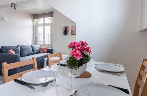 Darnetal Apartment | Waddington 201 - Two Bedroom Apartment, Sleeps 6