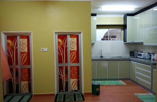 Batu Buruk House | Wafi Guesthouse