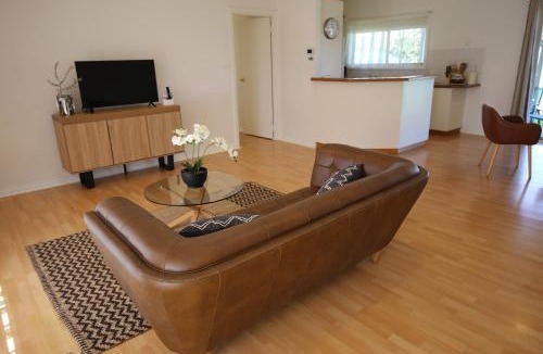 Turvey Park Villa | Wagga Showground Villas