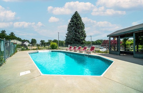 Southern Coast Hotel | Wagon Wheel Motel