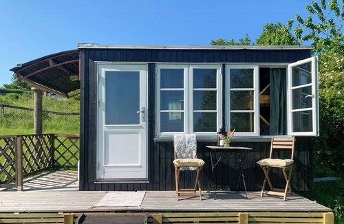 Vester Skerninge House | Wagon with view over Lake Ollerup
