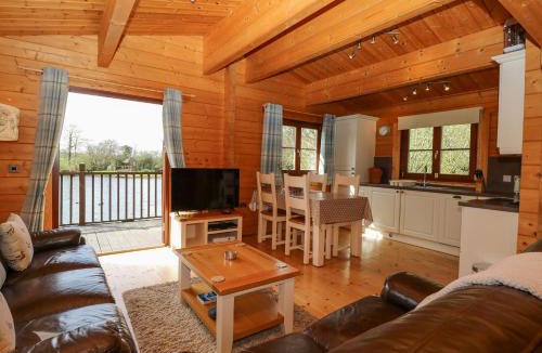 Badwell Ash House | Wagtail Lodge