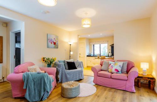 Runnington House | Wagtails