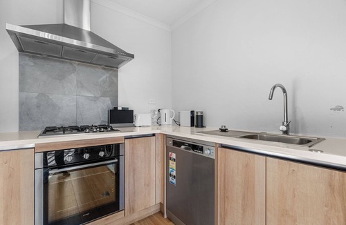 Hamilton East House | Waikato Rest - Hamilton Holiday Home