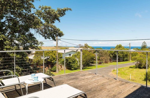 Smiths Beach House | Waikiki Dream - sleeps 11