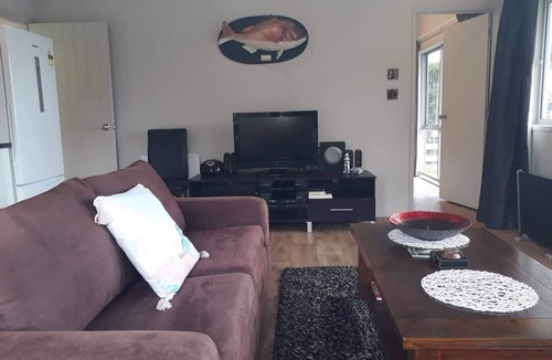 Omapere Apartment | *Waikohu*