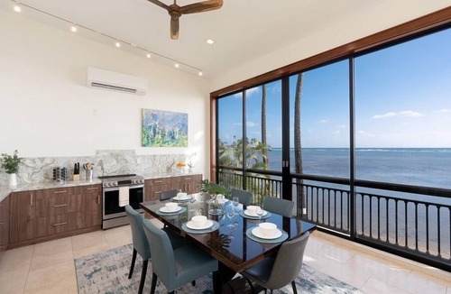 Waialae Iki Ridge House | Wailupe Seaside 6BR by Gather: Beachfront w/Luxury Guest House