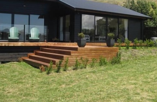 Wainui House | Wainui beach holiday Bach