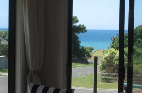 Wainui House | Wainui beach holiday Bach