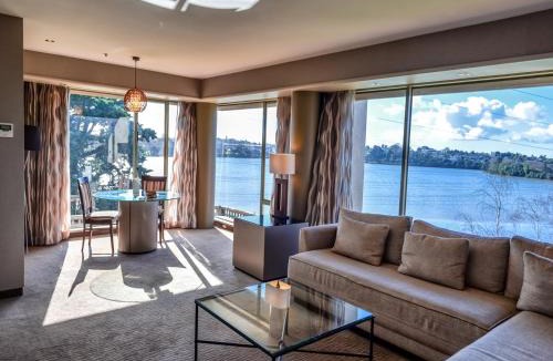 Mount Wellington Hotel | Waipuna Hotel & Conference Centre