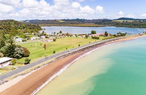 Paihia House | Waitangi Beach House