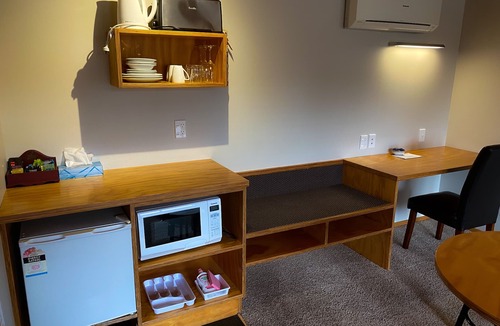 Te Kuiti Hotel | Waitomo Lodge