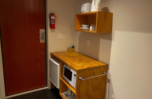 Te Kuiti Hotel | Waitomo Lodge