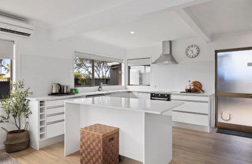 Omanu House | Waitui Wonder - A Comfortable Escape