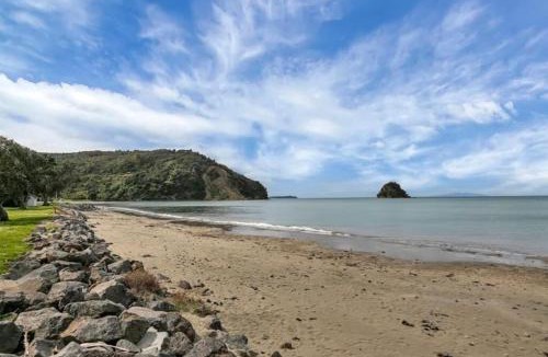 Waiwera Bed & Breakfast | Waiwera Beach Getaway