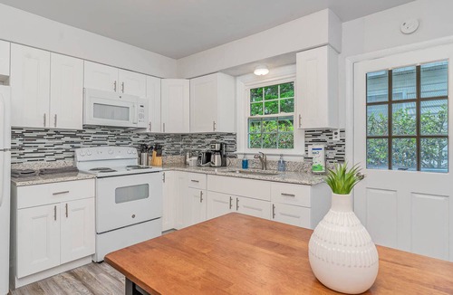 Northeast Virginia Beach House | Wake Forest Bungalow