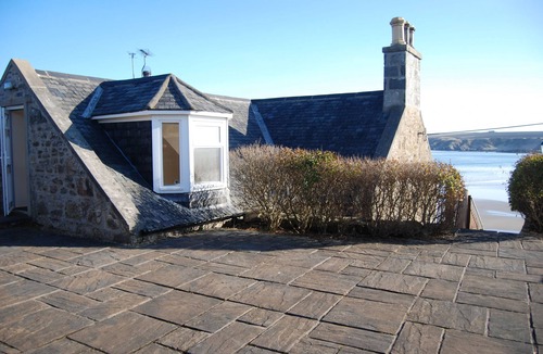 Banff Cottage | Wake to Waves and Panoramic Sea Views