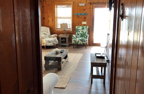 New Suffolk House | Wake up on a Private Beach