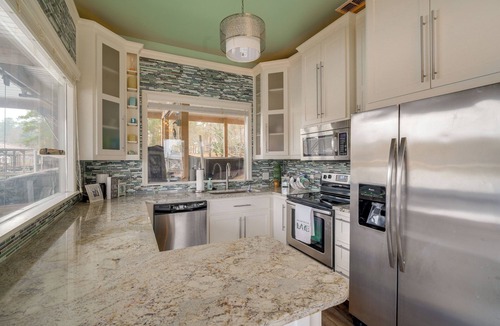 Smith County House | Wake Up on the Water! Lake Tyler East Hideaway