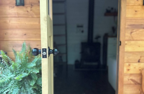 Killaloe Cabin | Wake Up Slow Wood fire, forest sauna & silence