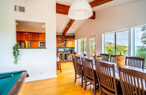 McNeil House | Wake up to Lakeview Bliss:Sunrise & Serenity Await